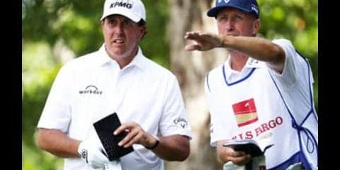 松山英樹が「名コンビ」を解消。トッププロのキャディー事情を振り返り