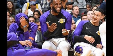 レブロンが新天地レイカーズで笑顔な理由。「すべてのゲームが学び」