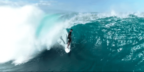 【最新ドローン映像】ワールド・タイトル獲得間近「ガブリエル・メディーナ」ノースショア サーフィン