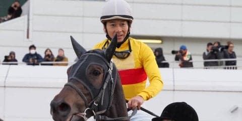 【カペラS】柴田大「腹括って乗りました」コパノキッキングが直線一気差し切る