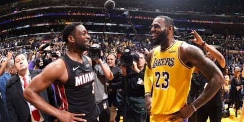 終盤の1対1、試合後の笑顔と抱擁に集約されたウェイドとレブロンの『最後の対決』