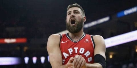 好調ラプターズに悲報、ビッグマンのバランチュナスが左親指脱臼で4週間の離脱