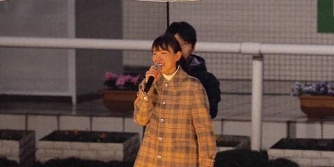 【朝日杯FS】飯豊まりえがプレゼンターとして登場