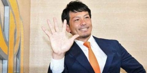 鷹・松田、現状維持の4億円で更改　来季は背番号「5」に回帰「初心に戻って」