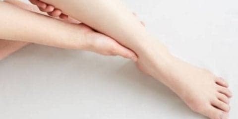 意外と知らない　むくみの原因・対処法