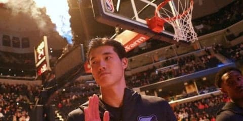 渡邊雄太がウォリアーズ戦に出場、王者相手にNBAで初のフィールドゴールを記録