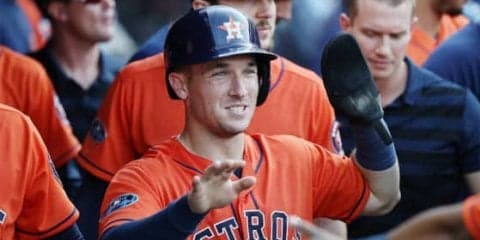 【MLB】少年野球で誤審を連発する審判、実は…　ア軍内野手が仕掛けた“ドッキリ”が話題