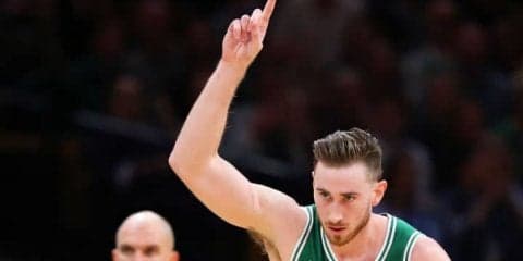 恐怖心と戦い続けるゴードン・ヘイワード、次なるハードルは選手越しのダンク