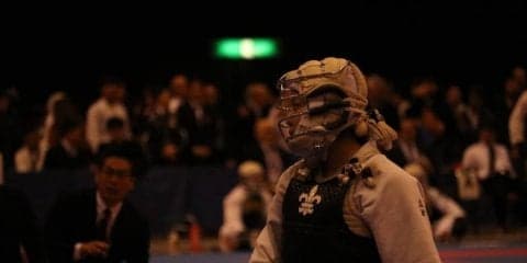 【拳法部】最強拳士×最高主将＝新井佐保　最後の大会で４年生に訪れた笑顔