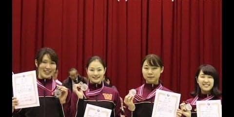 女子エペ団体、連覇逃す