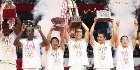 ウインターカップは福岡第一が優勝、我慢の展開から速攻を繰り出し中部第一を圧倒