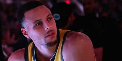 ある少女との約束を守ったカリー、発売前の最新シグネチャーモデルをプレゼント