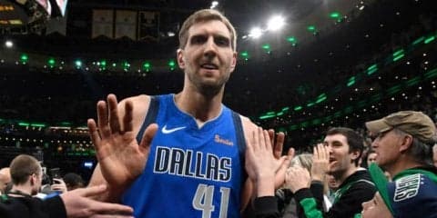 敵にも関わらず、セルティックスファンがノビツキーにスタンディングオベーション