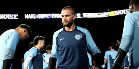 チャンドラー・パーソンズがチームを離れてリハビリへ、球団はトレードを検討か