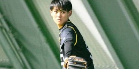 石川出身の鷹ドラ6泉、晴天の筑後は別世界!?　「外で練習ができて清々しい」