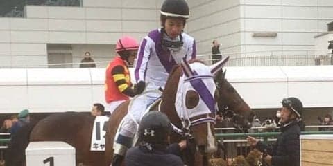 土曜中山４Ｒ新馬は１２番人気の伏兵・ナガレボシトリキシが逃げ切り勝ち