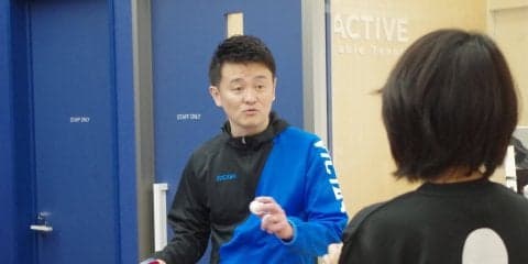 【卓球】倉嶋洋介NT監督が大盤振る舞い！　卓球愛好家にドライブを伝授