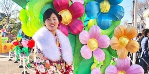 【女子プロ野球】新成人のフローラ甲斐田、赤の振袖姿で誓う「勝利をあげ、チームに貢献を」