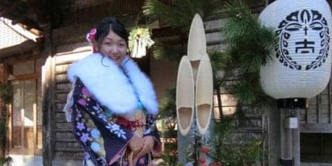 【女子プロ野球】新成人のフローラ龍田、濃い紫の振袖姿で誓う「悔しさをバネに2桁勝利」