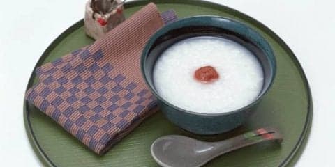 飲みすぎで胃もたれに！胃もたれの原因と対処法