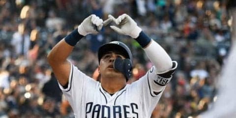 巨人移籍のビヤヌエバを放出したパドレスに疑問の声も　MLB公式「損失は大きい」