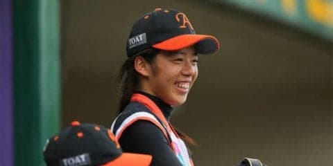 【女子プロ野球】佐々木希が広島・菊池の自主トレに“弟子入り”「とても貴重な時間でした」