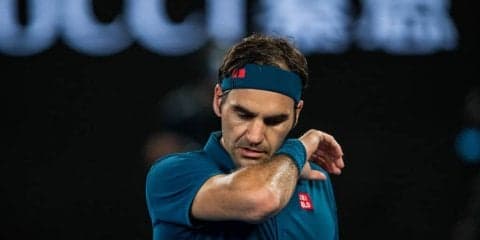 フェデラー 期待の20歳チチパスに敗れる。3時間半超え熱戦もベスト8ならず[全豪オープン]