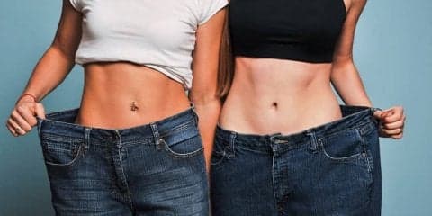 腹筋だけより効果的！　お腹痩せしたいならスクワットを極めるべし