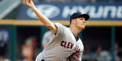 【MLB】バウアー、今度は大学生に“被弾”!?　変化球を完璧に捉えられた迫力ある動画公開