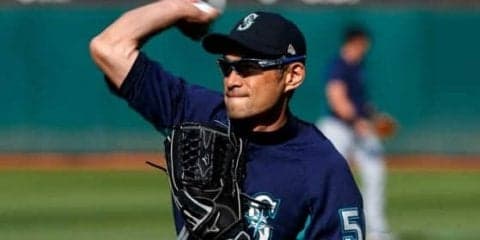 イチローの“異質”のレーザーも…MLB公式の外野手“強肩動画集”は「美しい」