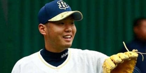 「みんなごめんね」阪神移籍の西が公開謝罪!?　贈られたケーキが無残な姿に…