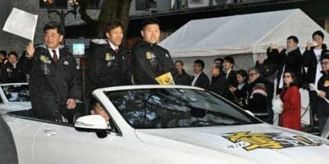 ホークス歓迎パレード、宮崎市内に5万人！　工藤監督「みんなで心を一つにして」