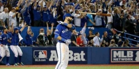 【MLB】翌年に大乱闘…バティスタの“バット投げ”ホームランボールが310万円で落札