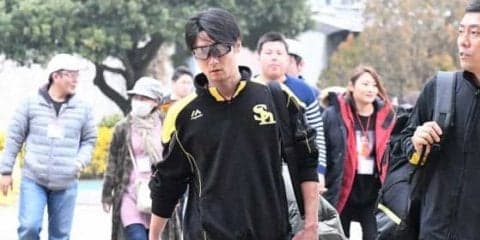 鷹・明石、「去年のトラウマ」抱えリハビリ組で慎重に調整「A組は競争なんで」