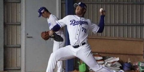 中日新助っ人ロメロ「常に低めに」68球　“好物”は牛タン、オフはプレステ!?