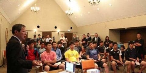 ロッテ、球団初の口腔健康セミナーを実施　安田「ガムをしっかり噛むことで」