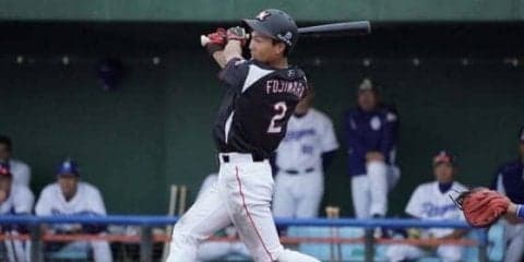 ロッテのドラ1藤原がプロ初マルチ！　右前安打の次は初タイムリーとなる中前適時打