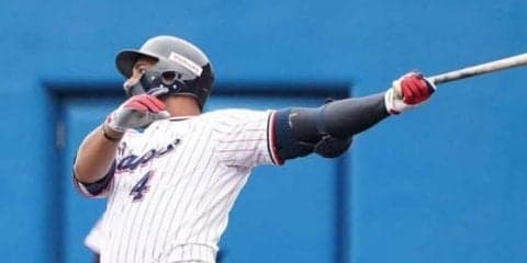燕バレンティンが2019年“初アーチ”　中日と練習試合で福谷から完璧2ラン放つ