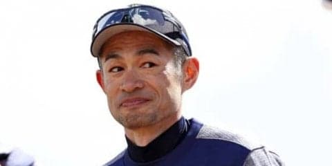 【MLB】イチローが鋭い視線を送るフォトデー写真に…米メディアが“敬意”「ラスボス」
