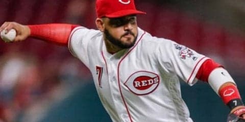 【MLB】OP戦初戦で美技！　スアレス鬼肩＆ボットー好捕にファン「ワォ、ワォ、ワォ！」