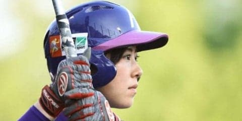 【女子プロ野球】「美女9総選挙」2位のみなみ、振り込んだ左手にファン衝撃「勲章のおマメさん」
