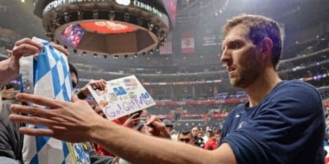 現役続行に色気を見せる40歳のダーク・ノビツキー「若い選手のためにもあと1年」