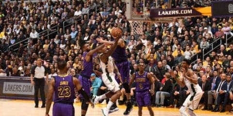 バックスがプレーオフ進出一番乗り、ブレッドソー「みんなで一緒に成長している」