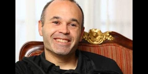 イニエスタが語るサッカーの面白さ。日本でのプレーは「学び」の連続