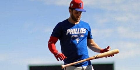 【MLB】米プロスポーツ史上最高額契約のハーパーがフィリーズ”1号”　実戦形式で場外弾