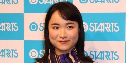 伊藤美誠、祝勝会で大人の衣装披露「スタイル良く見える」