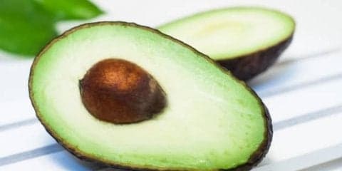 捨てる前に知りたかった！栄養豊富なアボカドの種、とっておきの活用方法