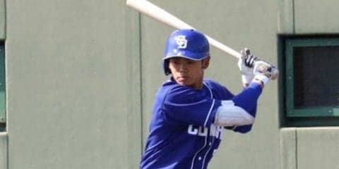 中日ドラ1根尾、2打席目で初出塁　虎メッセのボール見極め四球選ぶ