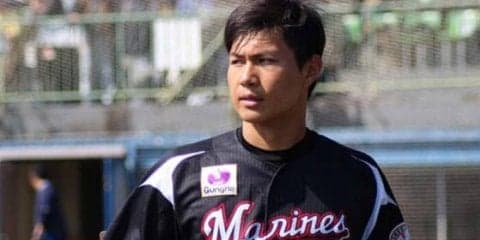 ロッテドラ1藤原が新助っ人にギュッと抱きしめられる写真が話題「可愛すぎる」