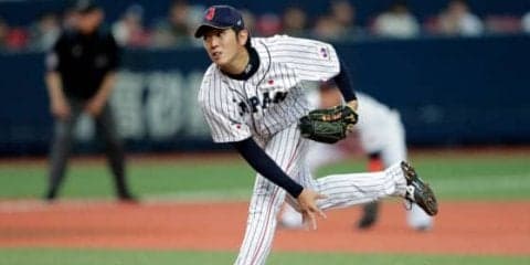 侍ジャパン先発原樹理は2回1安打無失点の好投　遊撃吉川が美技で盛り立てる